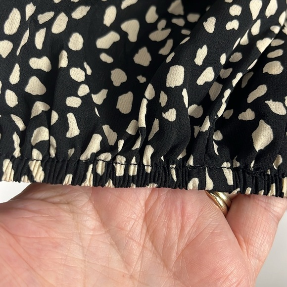 Umgee Womens Tunic/Mini 1XL Black Cream Animal Print Balloon Sleeves Hi-Lo EUC - Picture 6 of 14